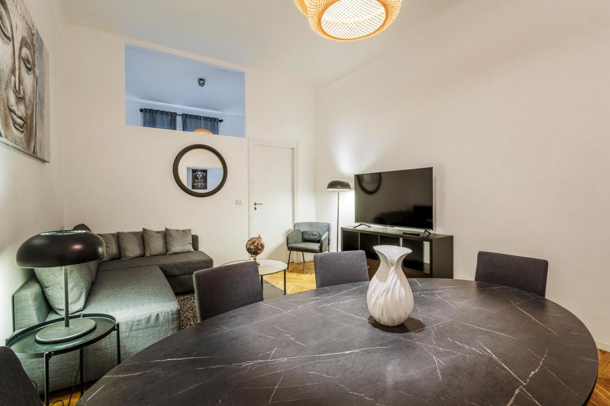 Luxury 4 Bedrooms Apartments Close To Duomo Milano Ngoại thất bức ảnh