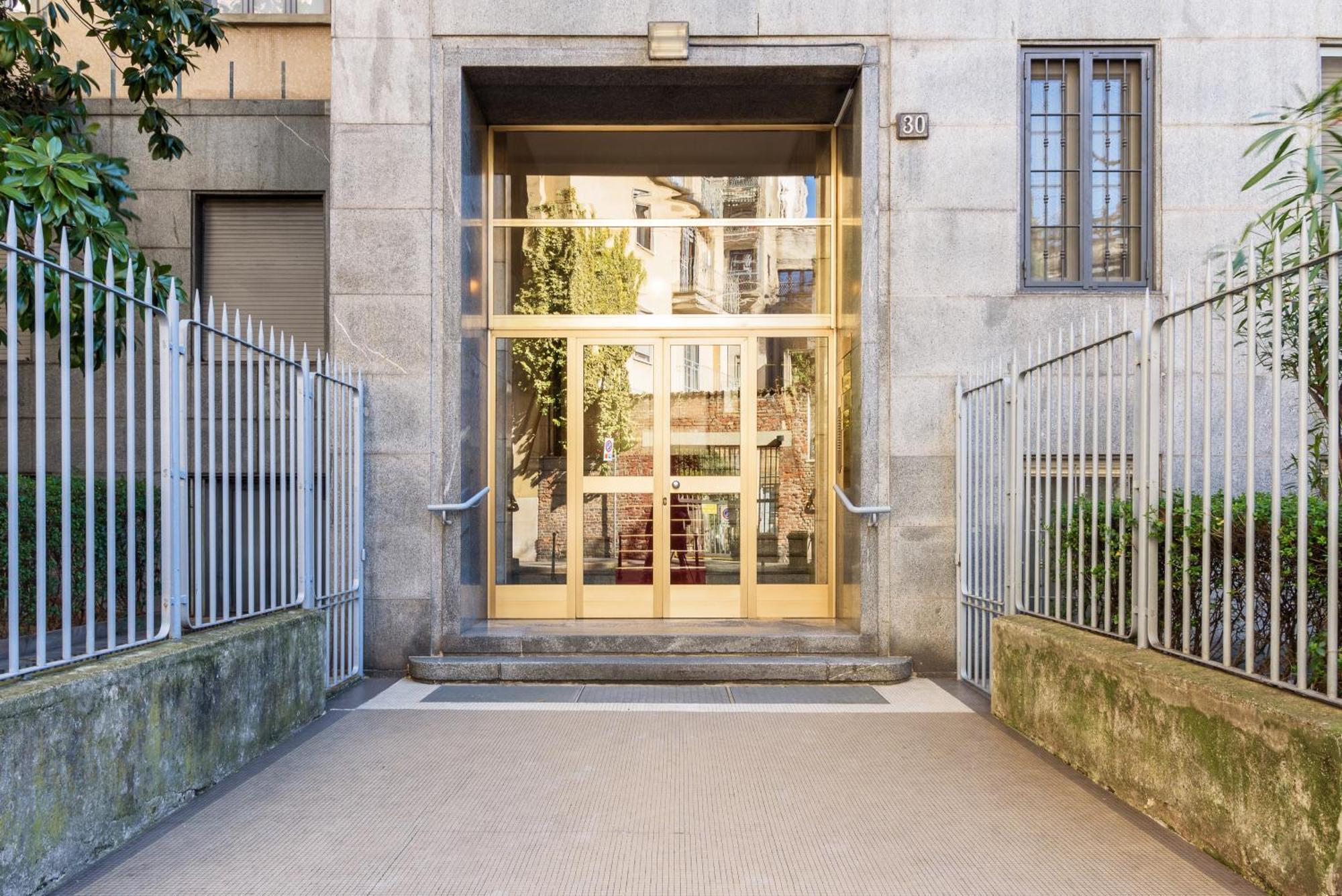 Luxury 4 Bedrooms Apartments Close To Duomo Milano Ngoại thất bức ảnh
